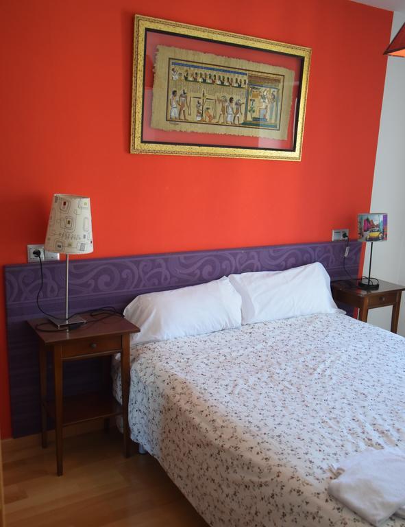 Apartamentos Zaragoza Coso Kültér fotó
