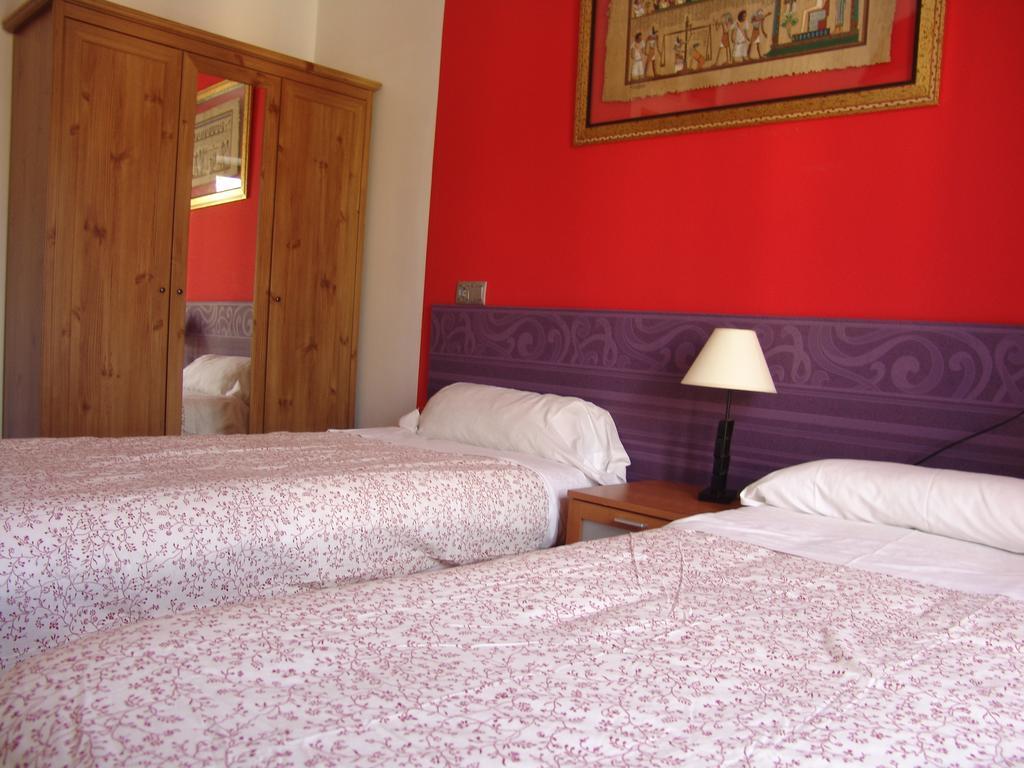 Apartamentos Zaragoza Coso Kültér fotó